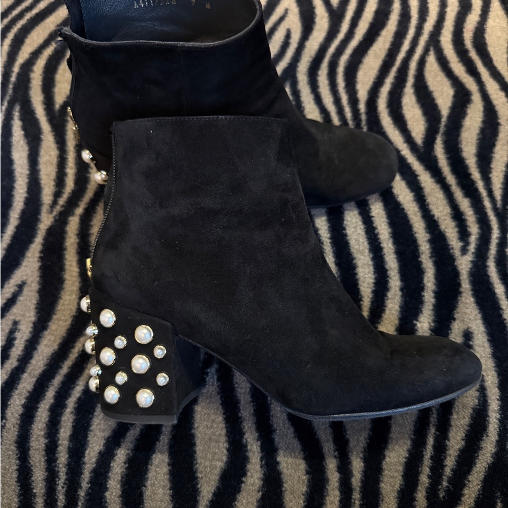 Stuart Weitzman Black Ankle Boots with Pearl heal